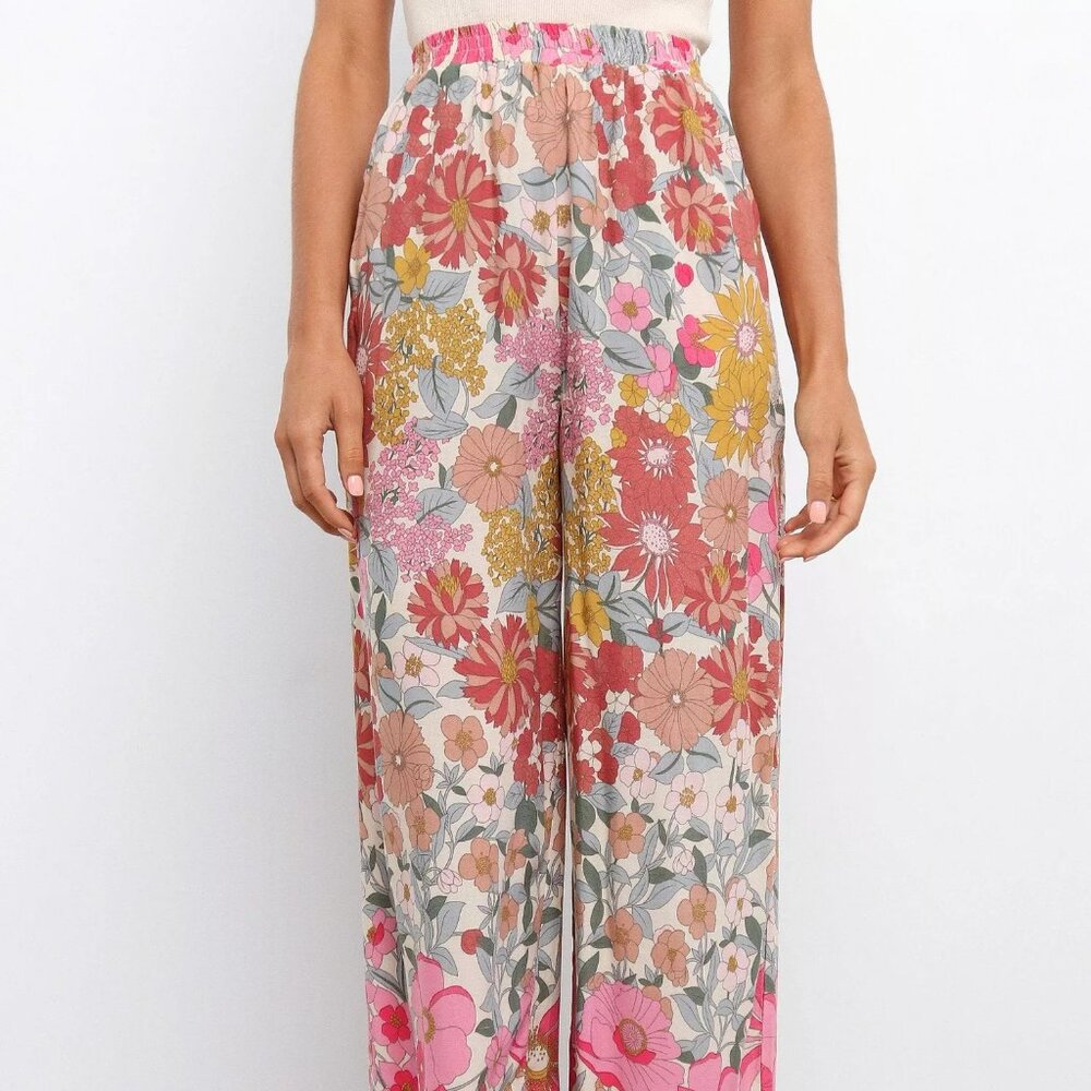 Petal and Pup Highwaisted Floral Pant